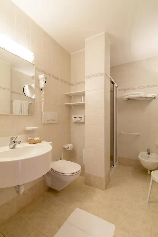 Hotel Garni La Stua Selva di Cadore 3*,