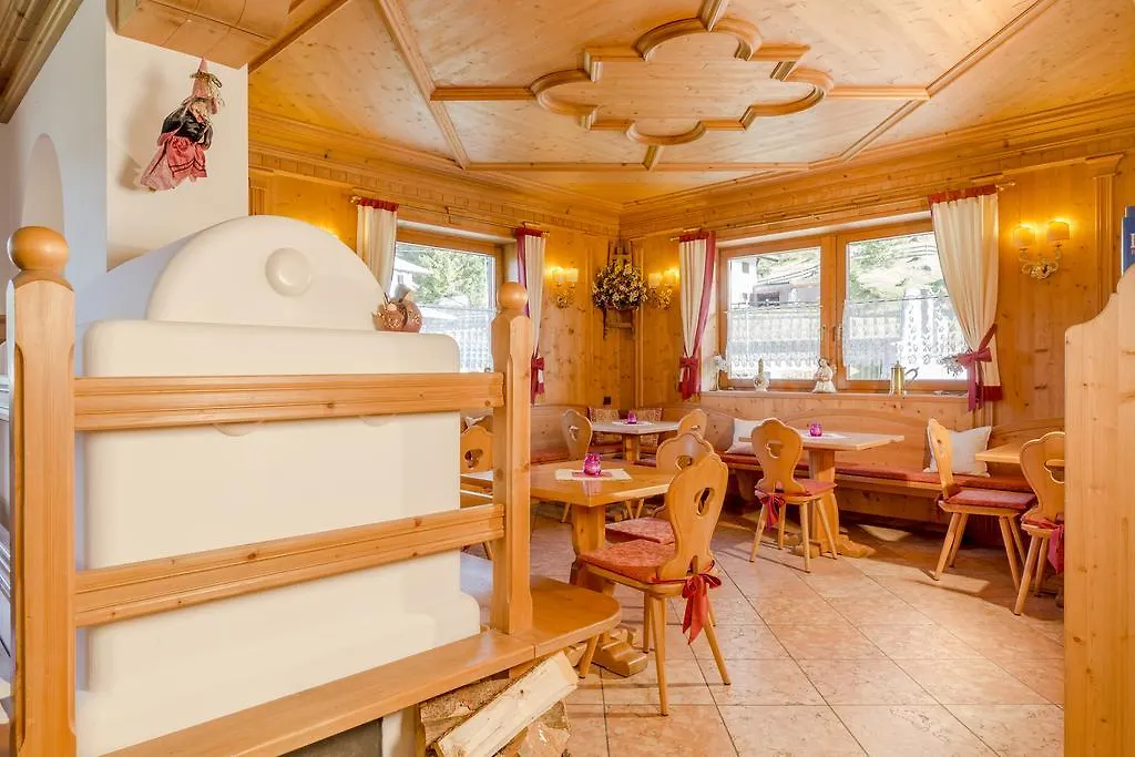 Hotel Garni La Stua Selva di Cadore 3*,