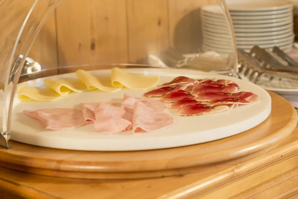 Hotel Garni La Stua 셀바디카도르
